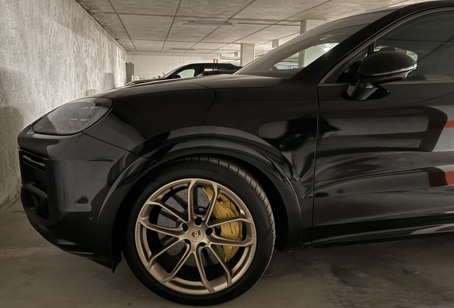 Porsche Cayenne Coupé Turbo E-Hybrid