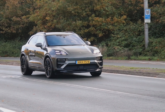 Porsche Macan EV Turbo