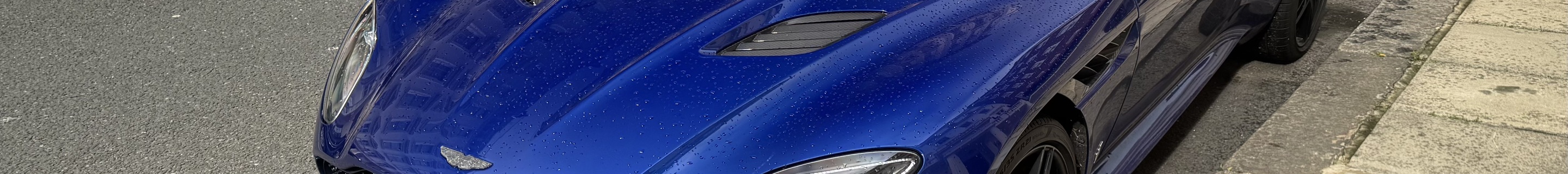 Aston Martin DBS Superleggera