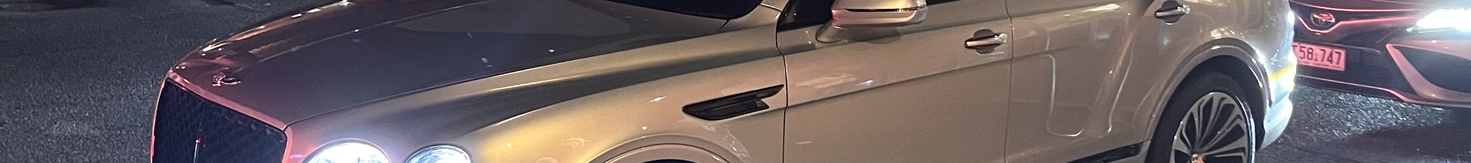 Bentley Bentayga Azure