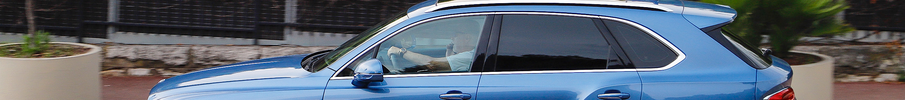 Bentley Bentayga V8 2021