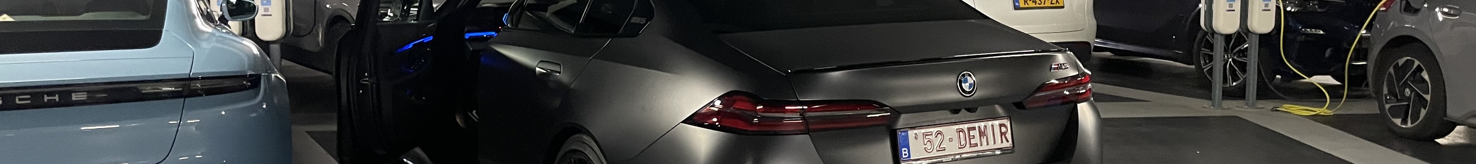 BMW M5 G90