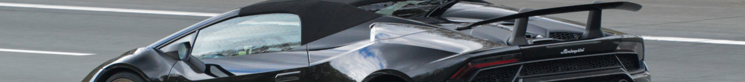 Lamborghini Huracán LP640-4 Performante Spyder