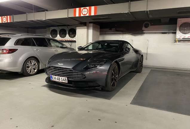 Aston Martin DB11 V8 Volante