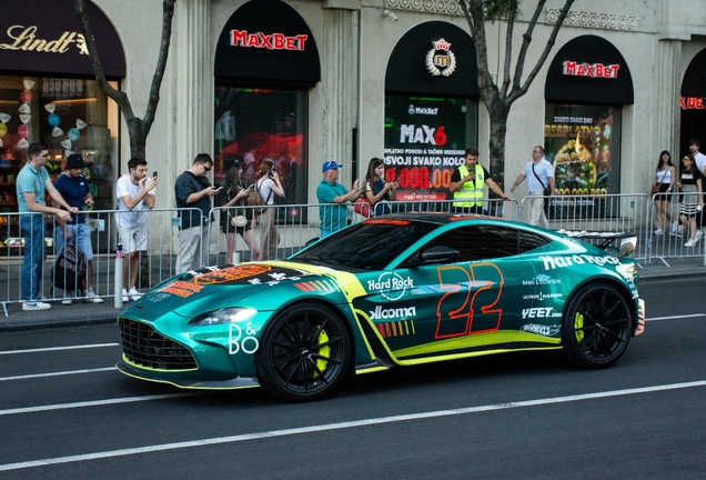Aston Martin V12 Vantage 2023