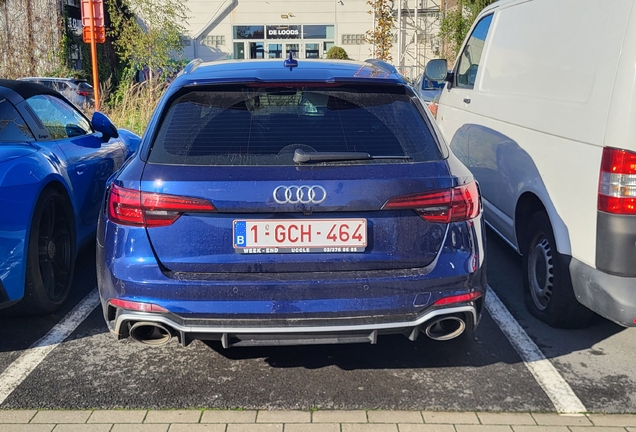 Audi RS4 Avant B9