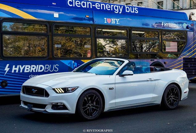 Ford Mustang GT Convertible 2015