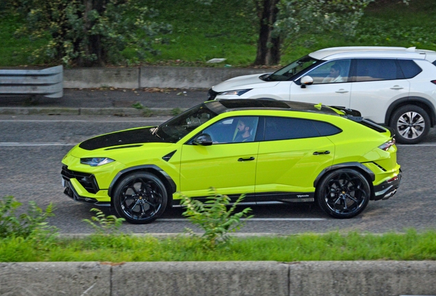 Lamborghini Urus Performante