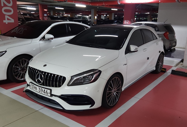 Mercedes-AMG A 45 W176 2015