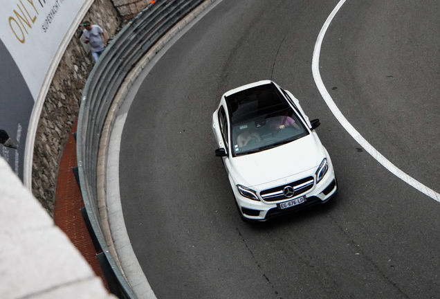 Mercedes-AMG GLA 45 X156