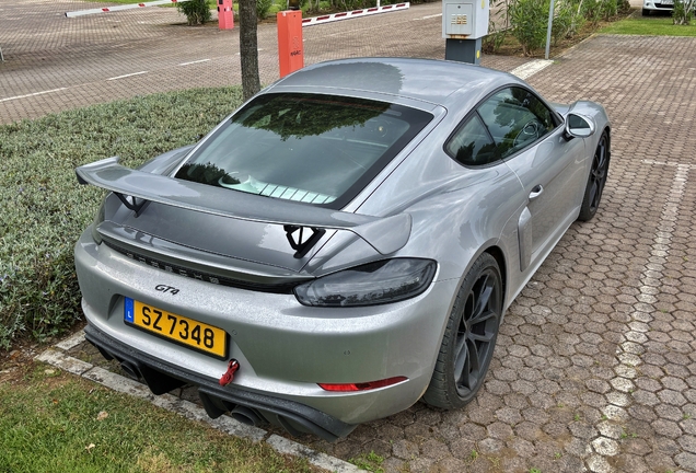 Porsche 718 Cayman GT4