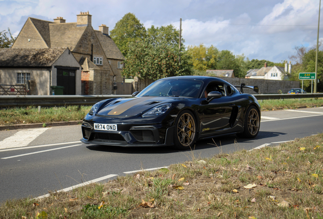 Porsche 718 Cayman GT4 RS Weissach Package