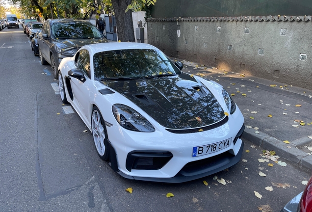 Porsche 718 Cayman GT4 RS Weissach Package