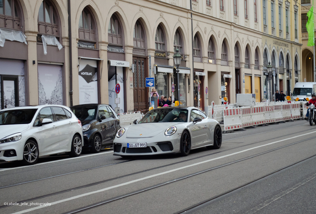 Porsche 991 GT3 Touring