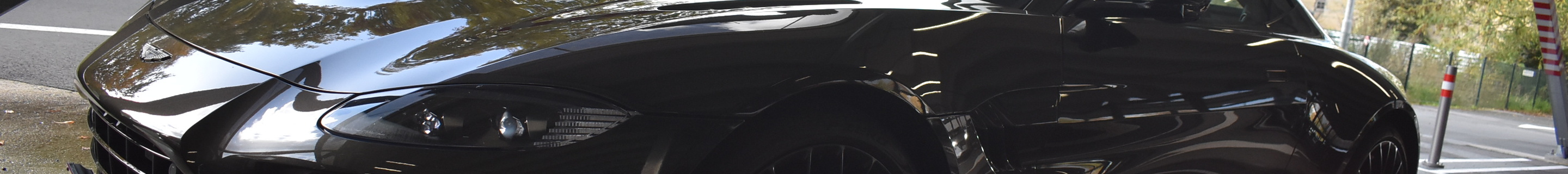 Aston Martin V8 Vantage 2018