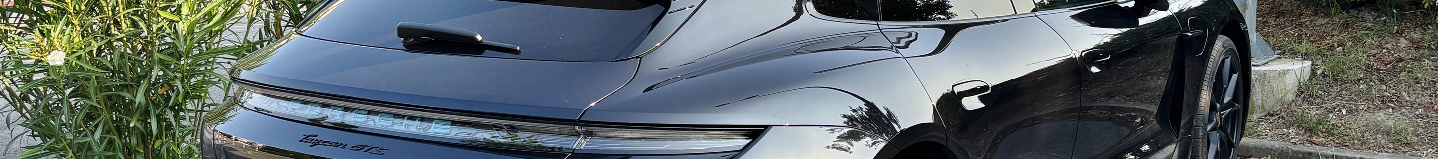 Porsche Taycan GTS Sport Turismo