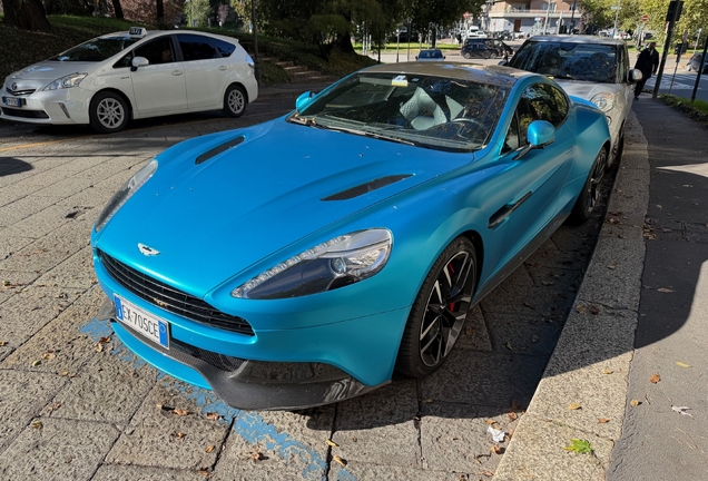 Aston Martin Vanquish 2013