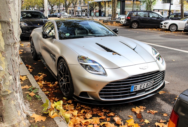 Aston Martin Vanquish 2025