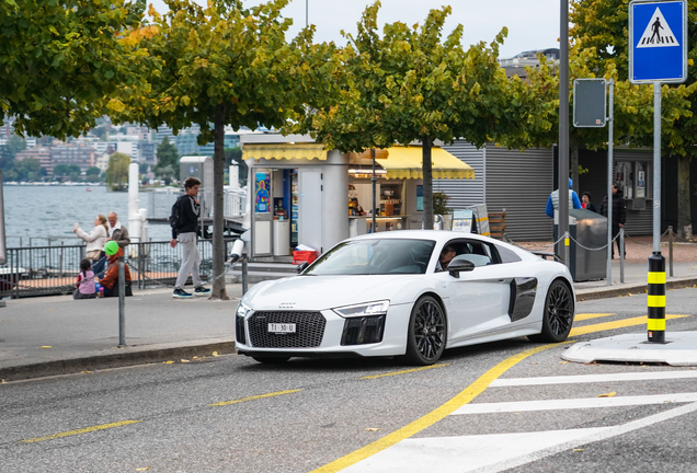 Audi R8 V10 Plus 2015