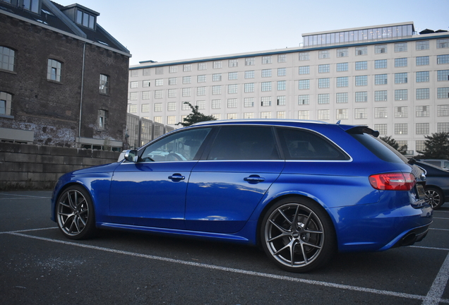 Audi RS4 Avant B8