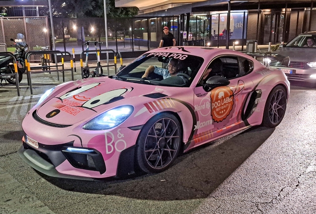 Porsche 718 Cayman GT4 RS Weissach Package