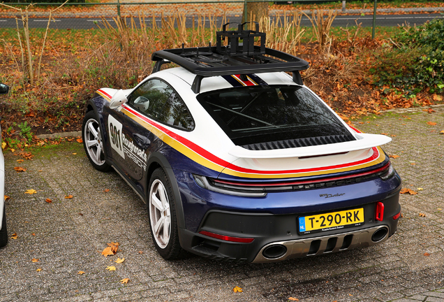 Porsche 992 Dakar