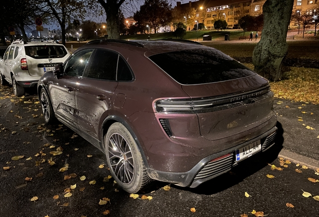 Porsche Macan EV Turbo