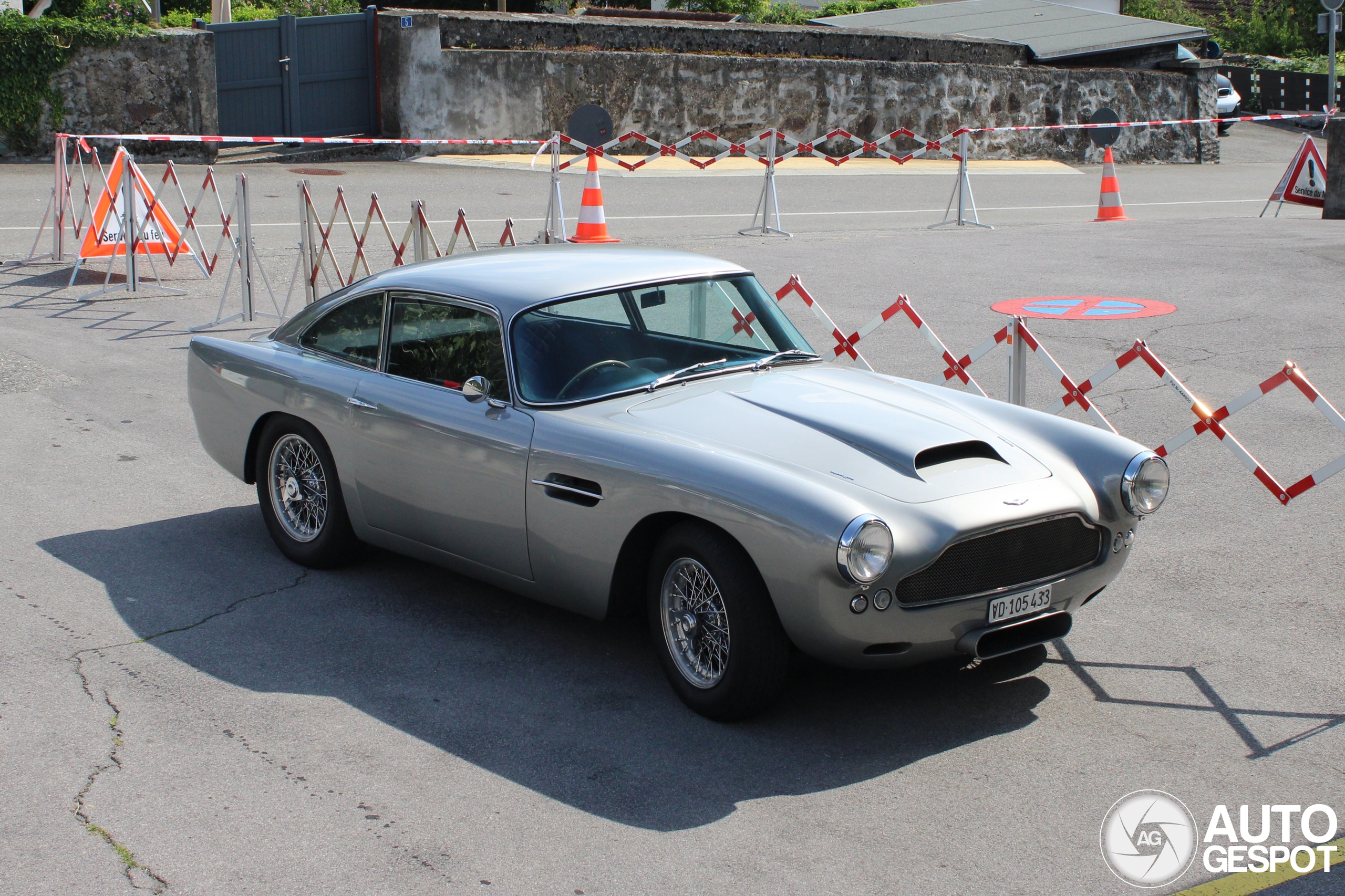 Aston Martin DB4 Superleggera