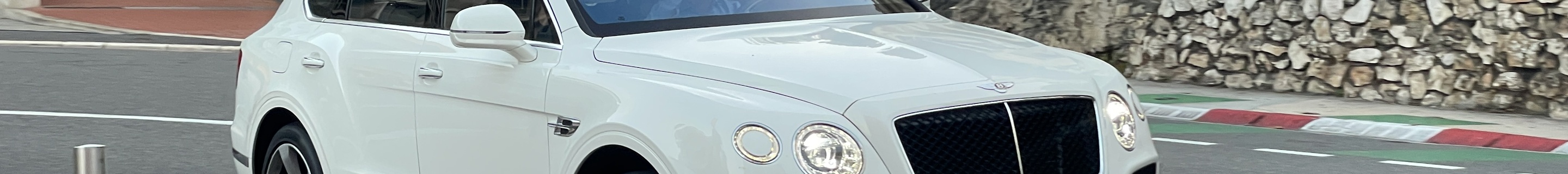 Bentley Bentayga V8