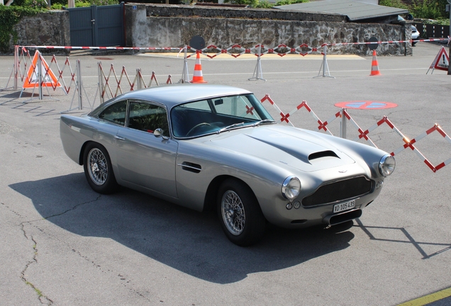 Aston Martin DB4 Superleggera