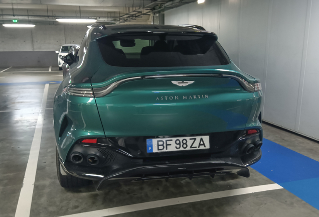 Aston Martin DBX707