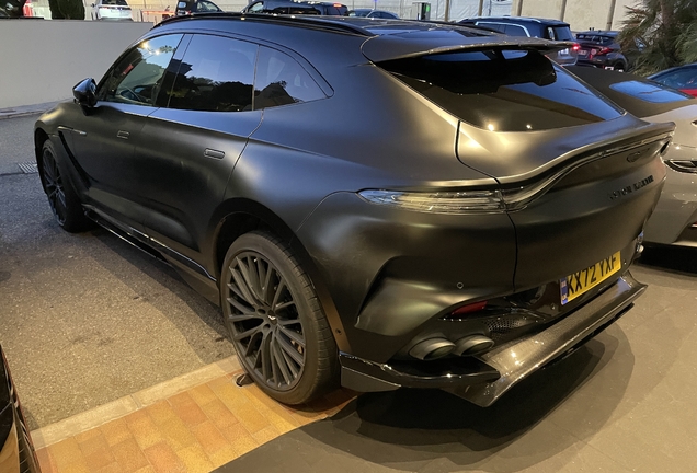 Aston Martin DBX707