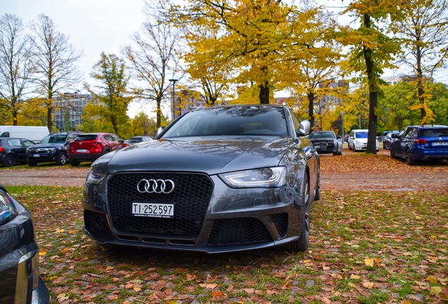 Audi RS4 Avant B8