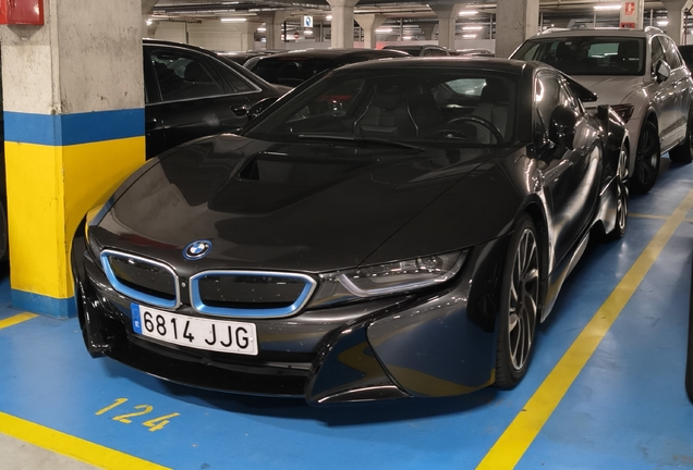 BMW i8