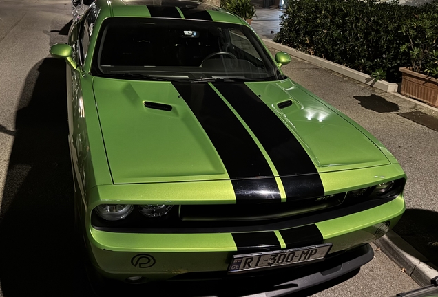 Dodge Challenger SRT-8 392