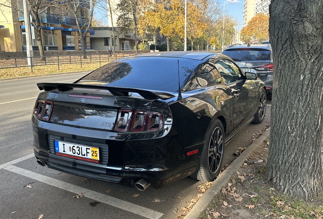 Ford Mustang GT 2013