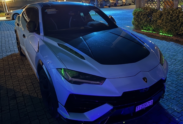 Lamborghini Urus Performante