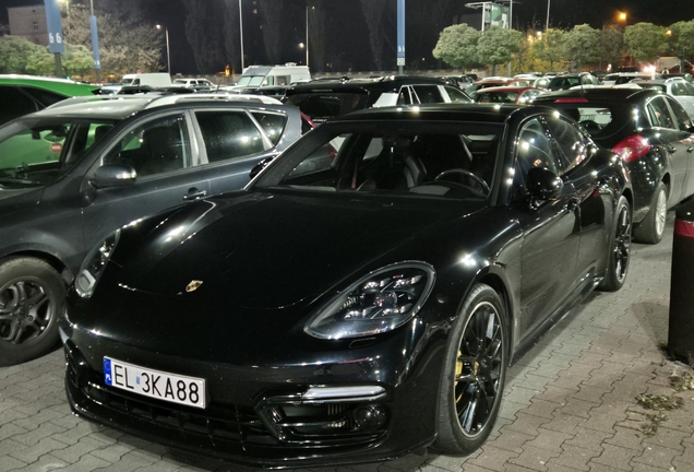 Porsche 971 Panamera GTS MkI