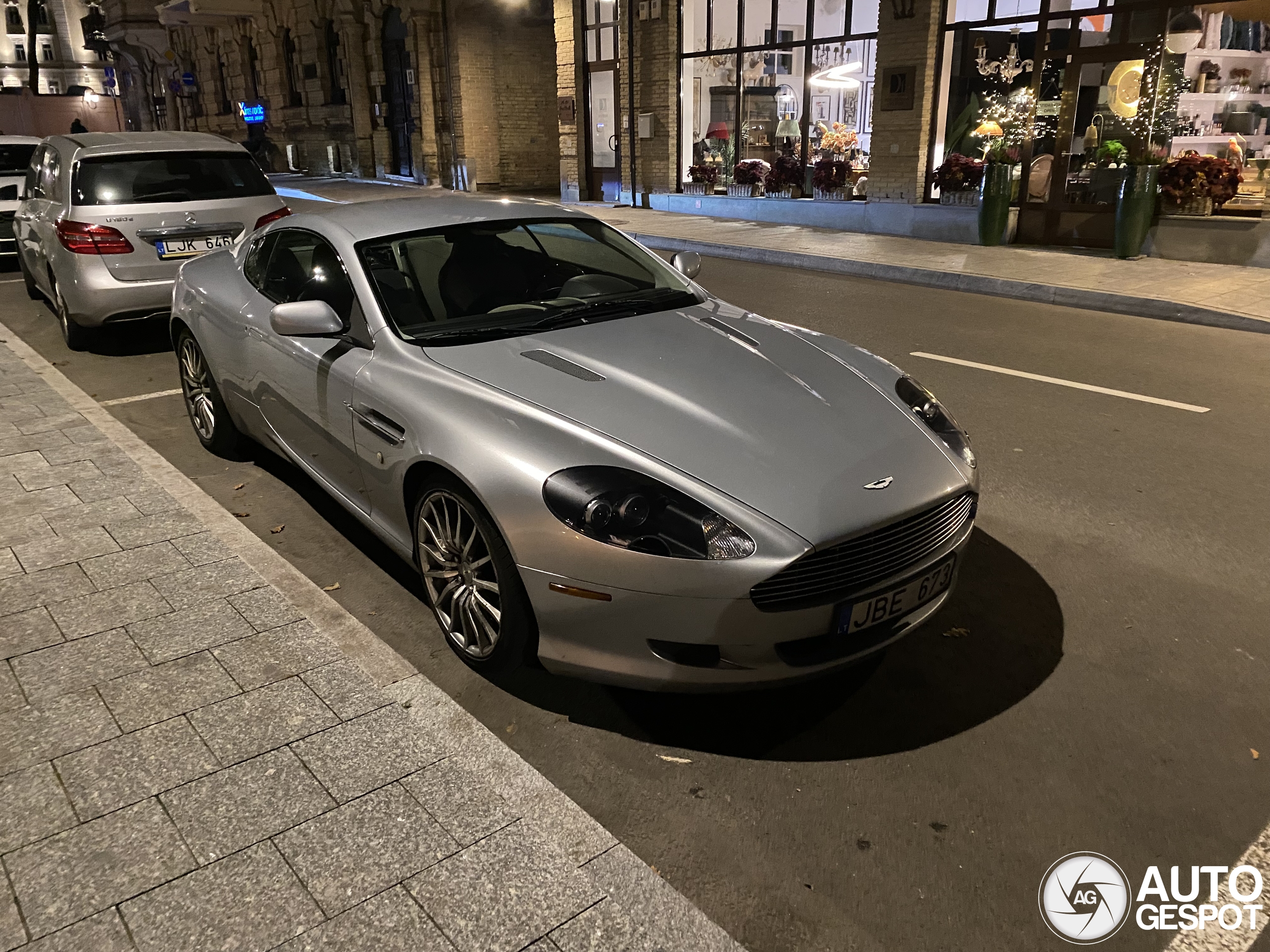 Aston Martin DB9