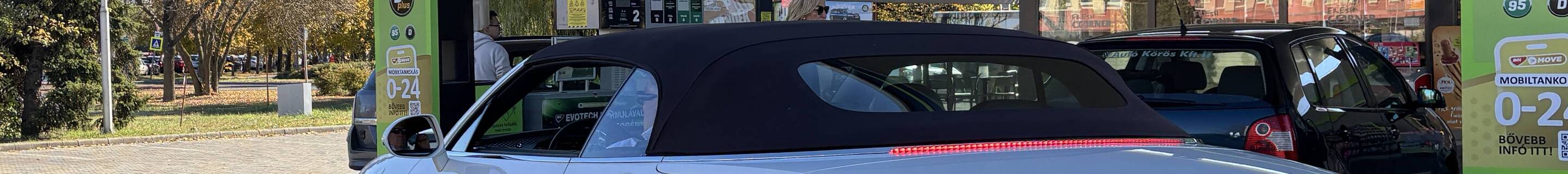 Bentley Continental GTC V8