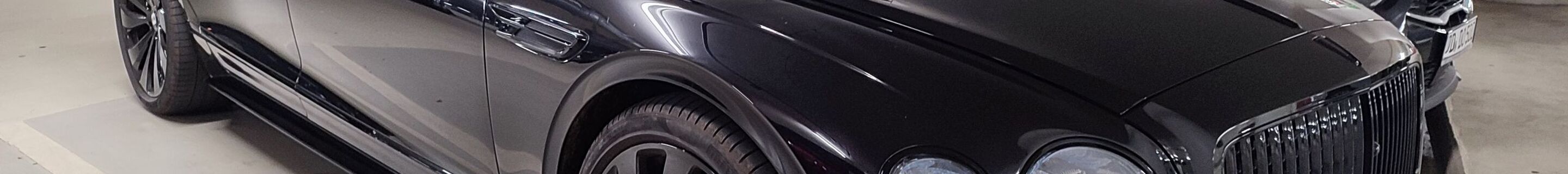 Bentley Flying Spur V8 2021
