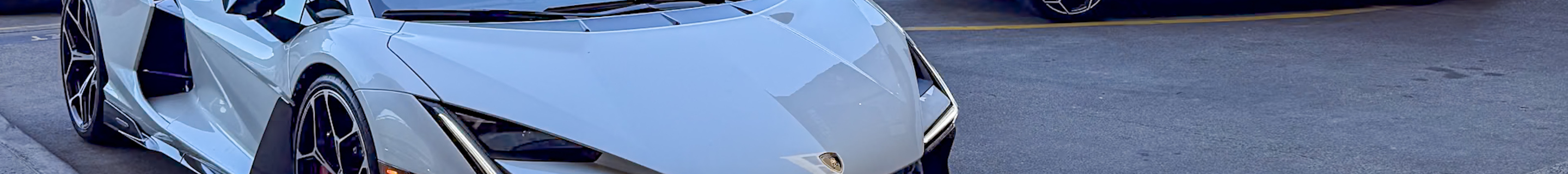 Lamborghini Revuelto