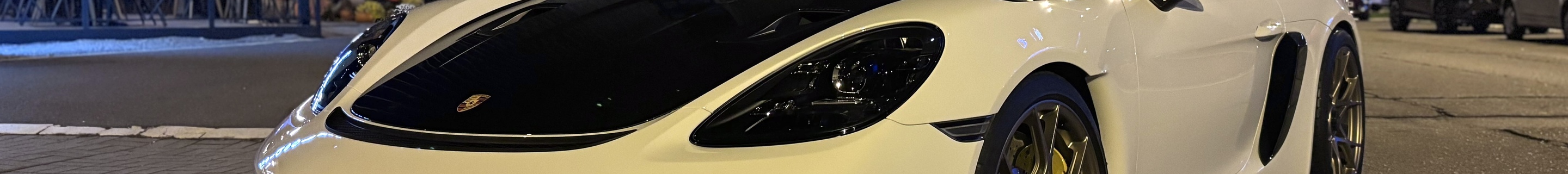 Porsche 718 Cayman GT4 RS Weissach Package