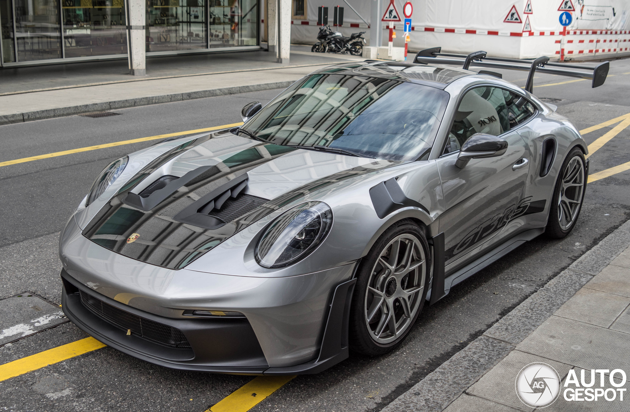 Porsche 992 GT3 RS MkI Weissach Package