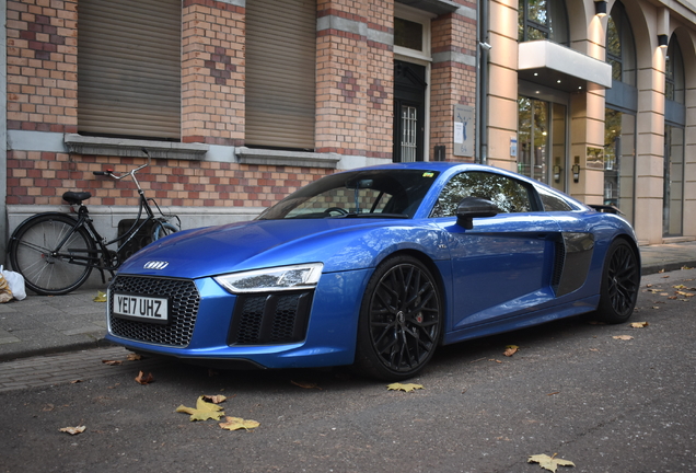 Audi R8 V10 Plus 2015