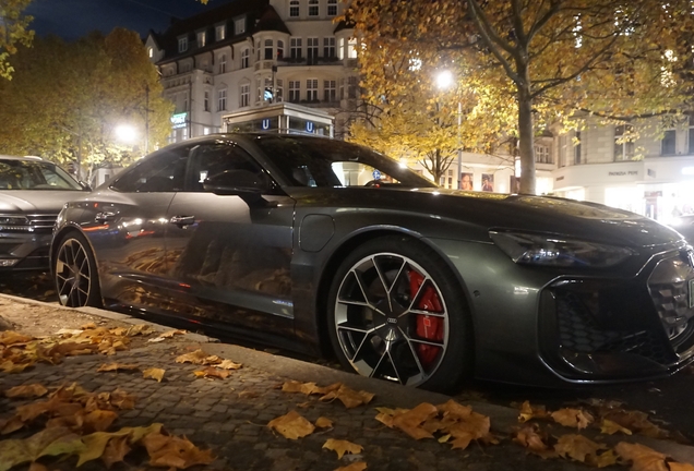 Audi RS E-Tron GT 2025