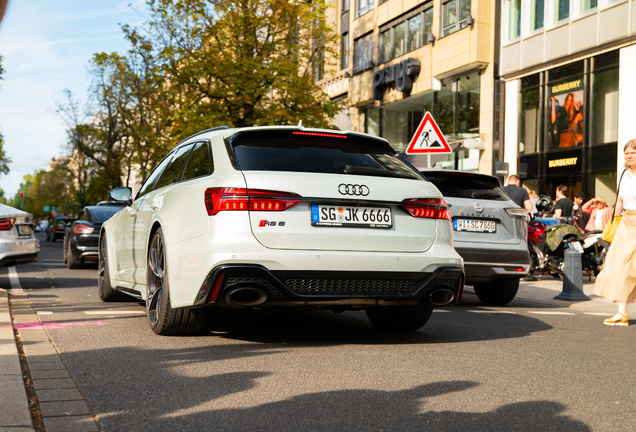 Audi RS6 Avant C8
