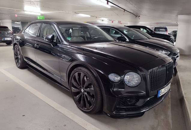 Bentley Flying Spur V8 2021