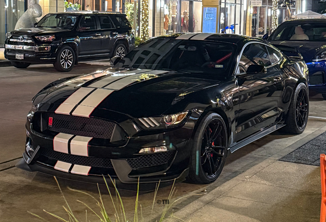 Ford Mustang Shelby GT350 2015