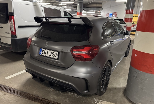 Mercedes-AMG A 45 W176 2015